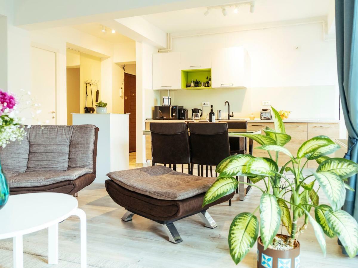 Bright And Spacious Central Apartment- Piata Amzei Bucharest Luaran gambar