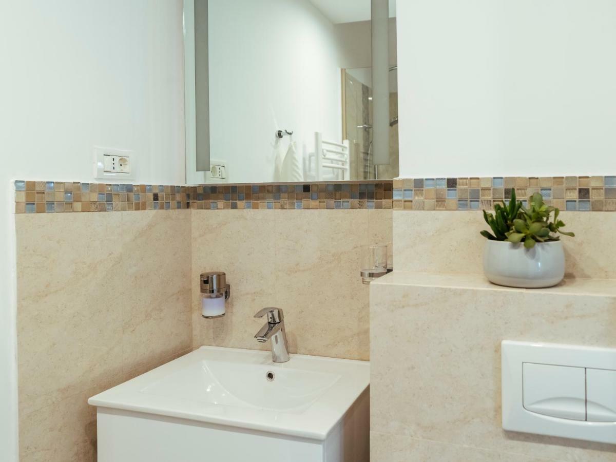 Bright And Spacious Central Apartment- Piata Amzei Bucharest Luaran gambar