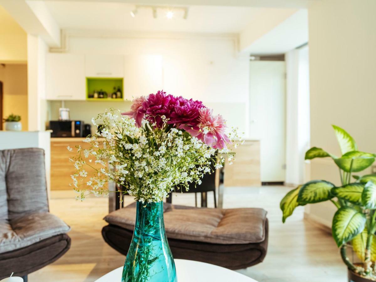 Bright And Spacious Central Apartment- Piata Amzei Bucharest Luaran gambar