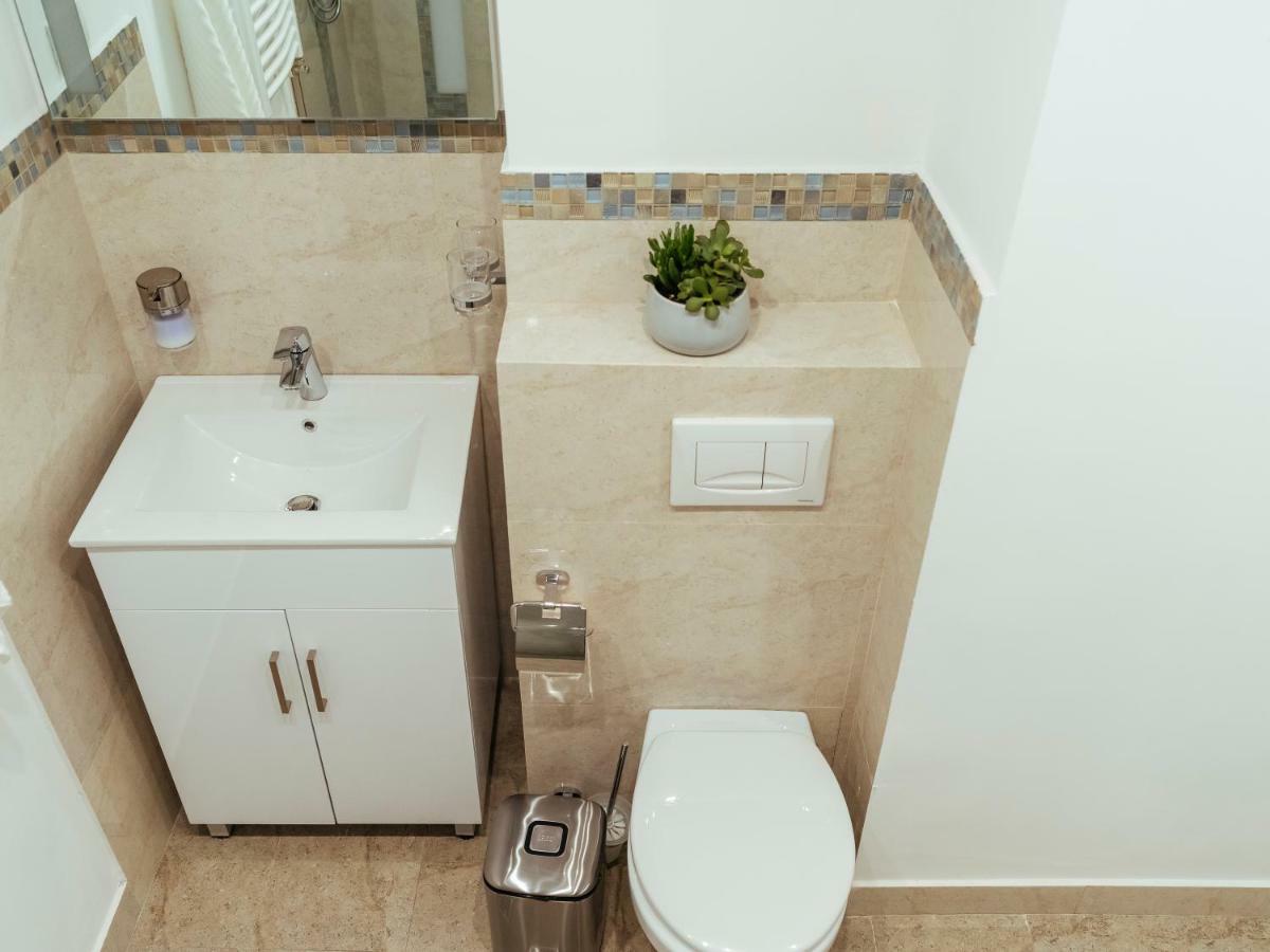 Bright And Spacious Central Apartment- Piata Amzei Bucharest Luaran gambar