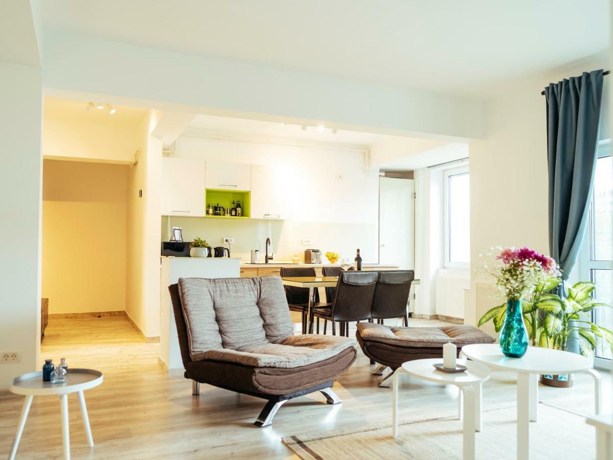 Bright And Spacious Central Apartment- Piata Amzei Bucharest Luaran gambar